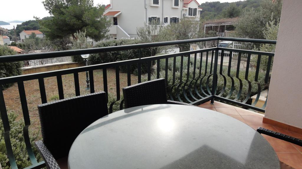 Villa Dvorine Tisno Esterno foto